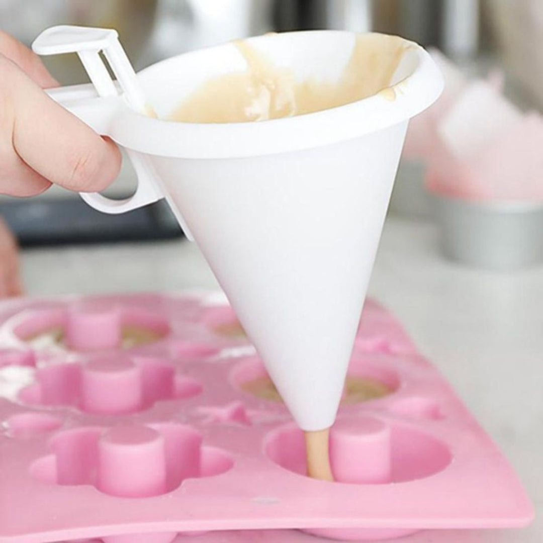 Kitchen Chocolate Candy Funnel Mold Pancake Cream Batter Dispenser