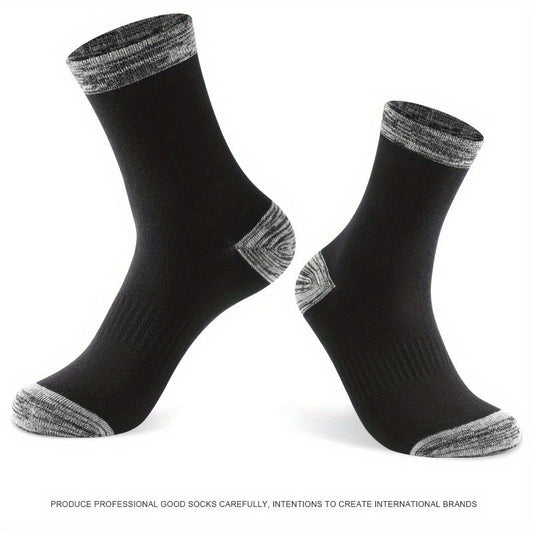 Breathable Moisture Wicking Sports Socks for Autumn and Winter