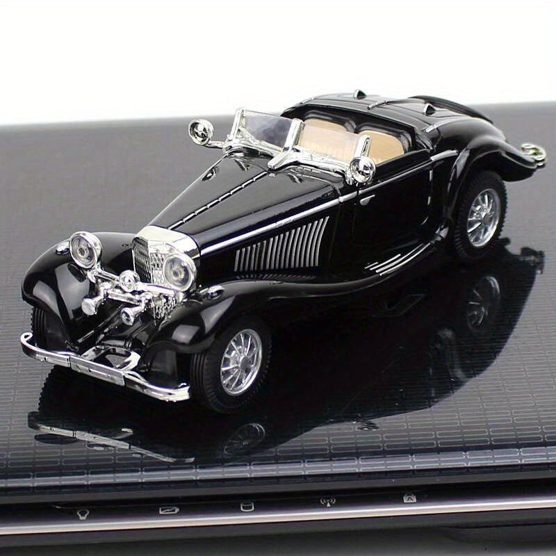 1:28 Alloy Classic Car Model Static Collection Gift Cake Ornament