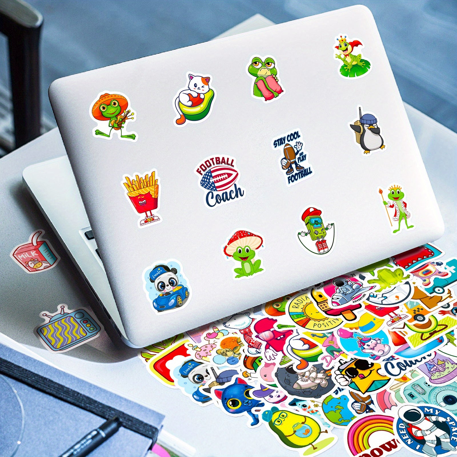 100pcs Waterproof Doodle Stickers for Laptop Phone Guitar Cup Travel