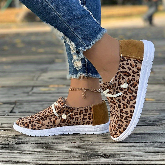 Leopard Pattern Flat Shoes Slip On Casual Lightweight Soft Walking Shoes