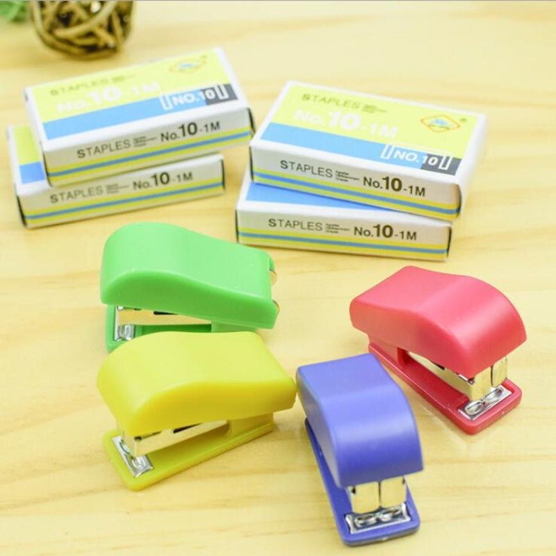 4pcs Mini Stapler Portable Durable High Value Small Office Supplies