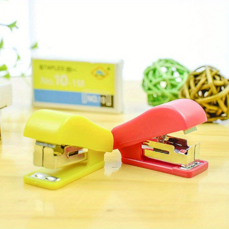 4pcs Mini Stapler Portable Durable High Value Small Office Supplies