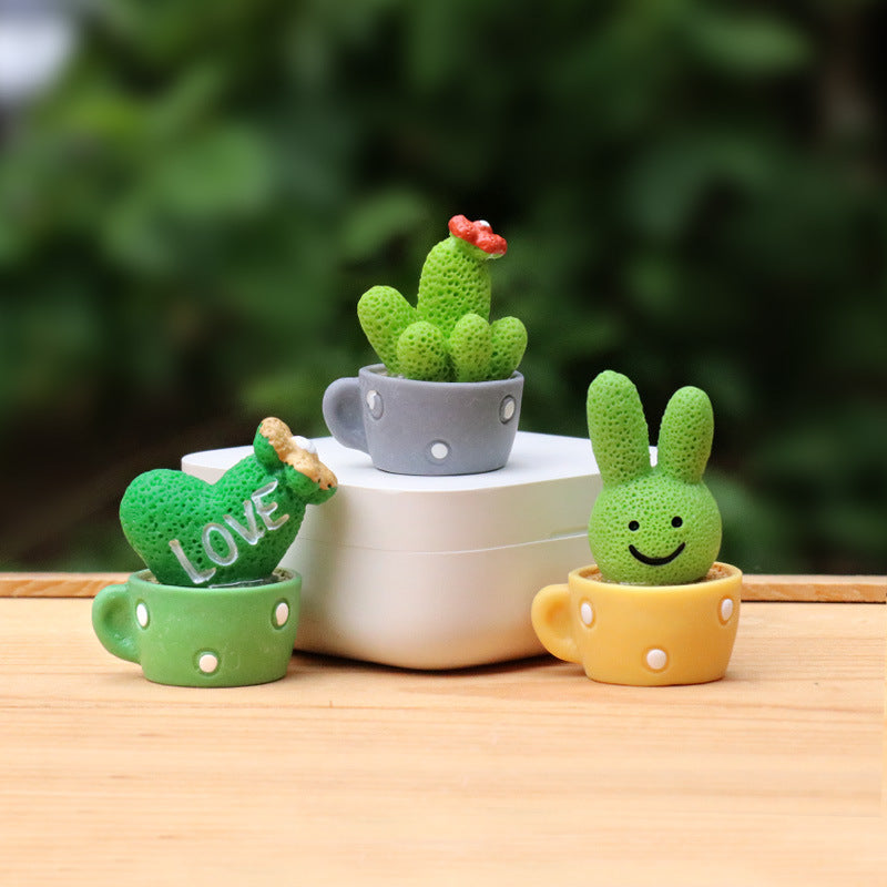 4pcs Resin Cactus Landscape Desk Decor Succulent Figurines Home & Car Ornaments