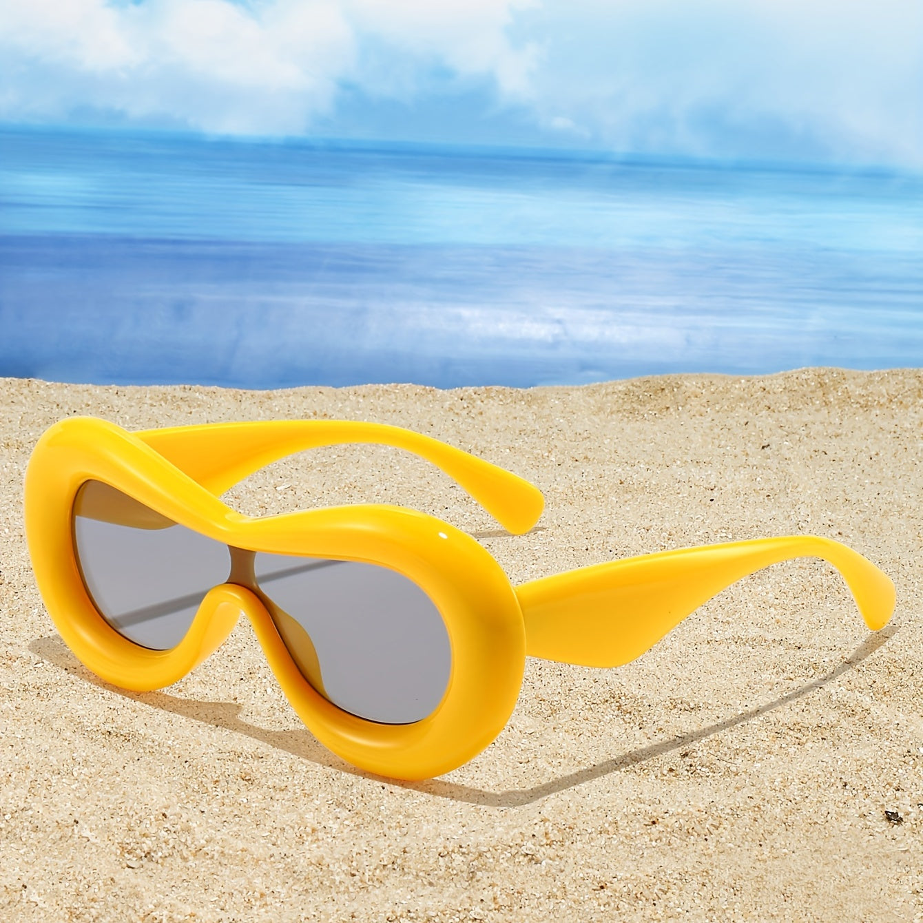 Cool Irregular Frame Men's Sunglasses for Street Photography