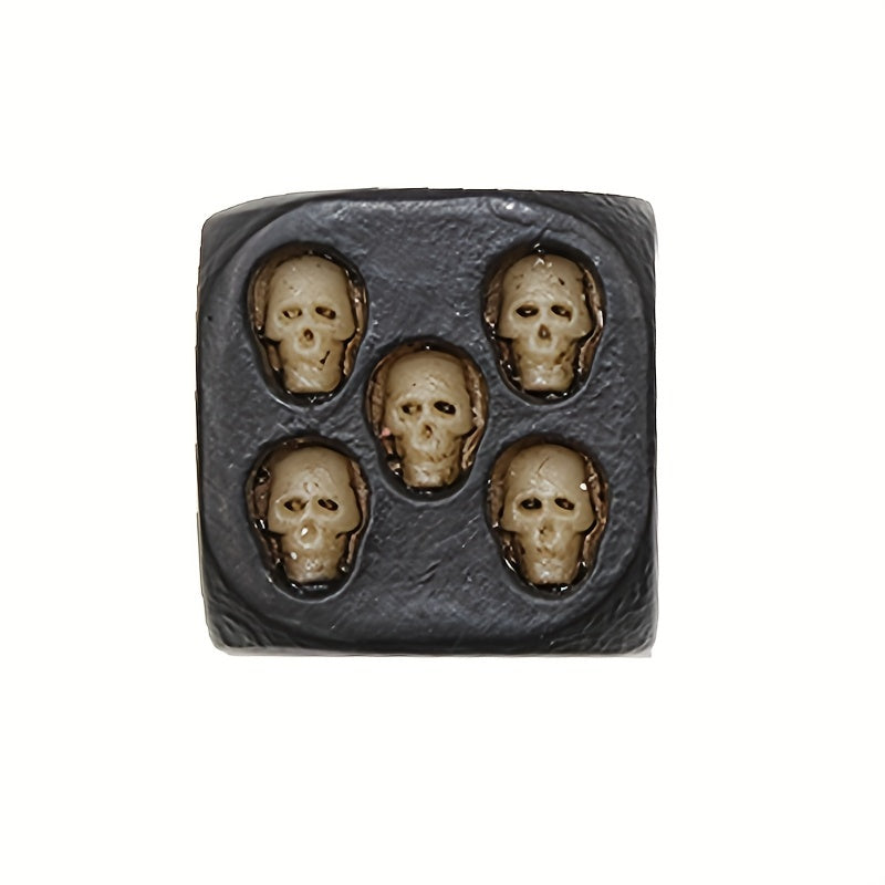 5pcs Resin Skull Dice Statue Halloween Board Game Dice Desk Decor