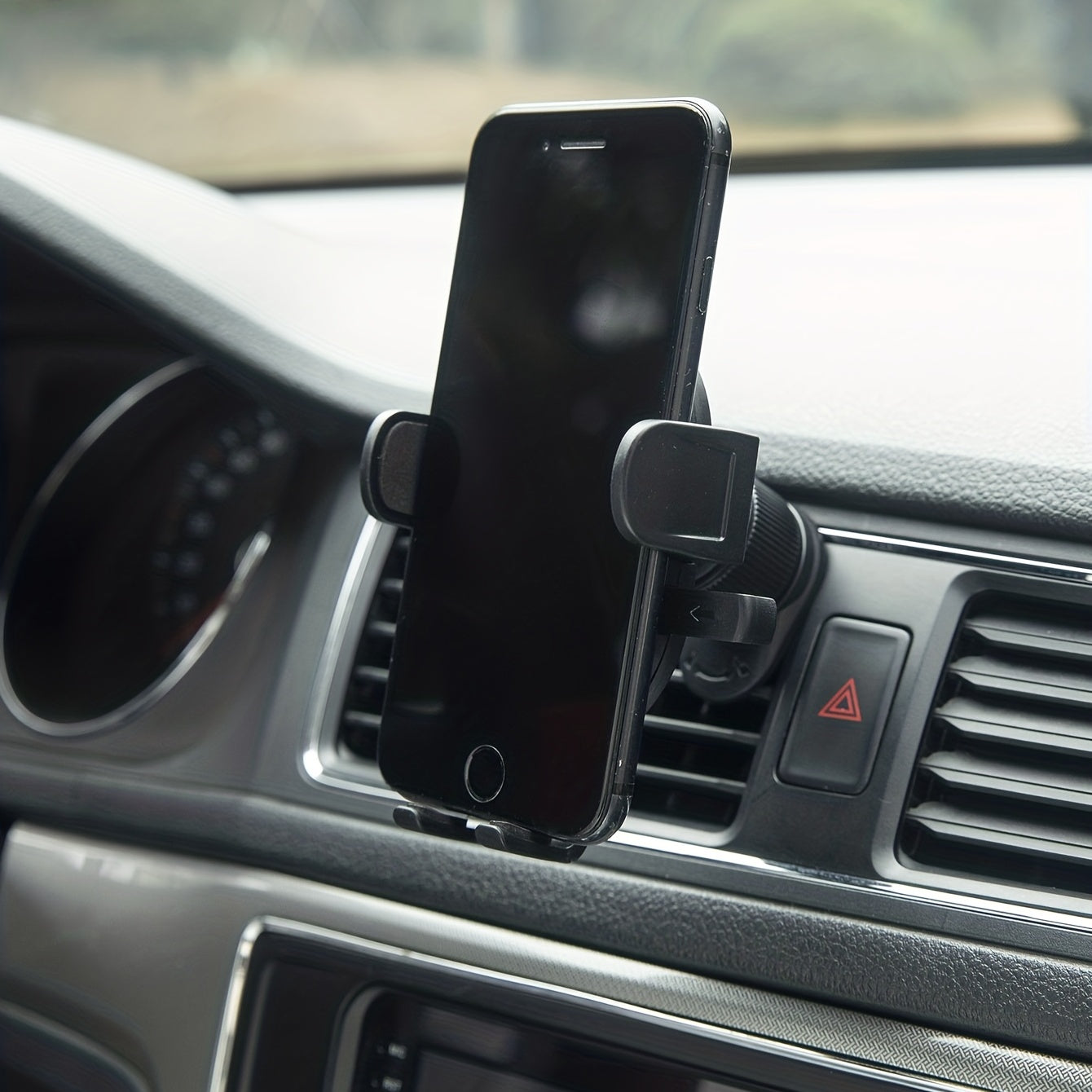 Universal Air Vent Car Phone Mount Keep Your Phone Secure & Easily Accessible