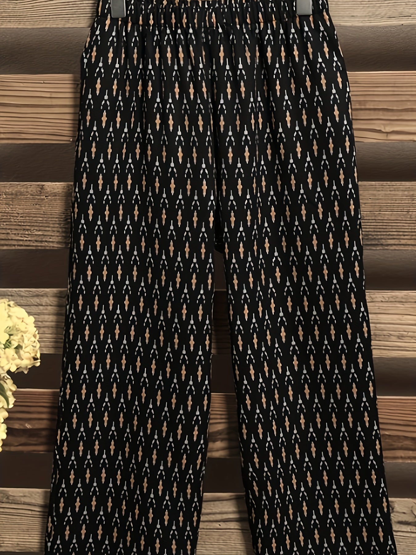  Women's Allover Print Wide Leg Trousers