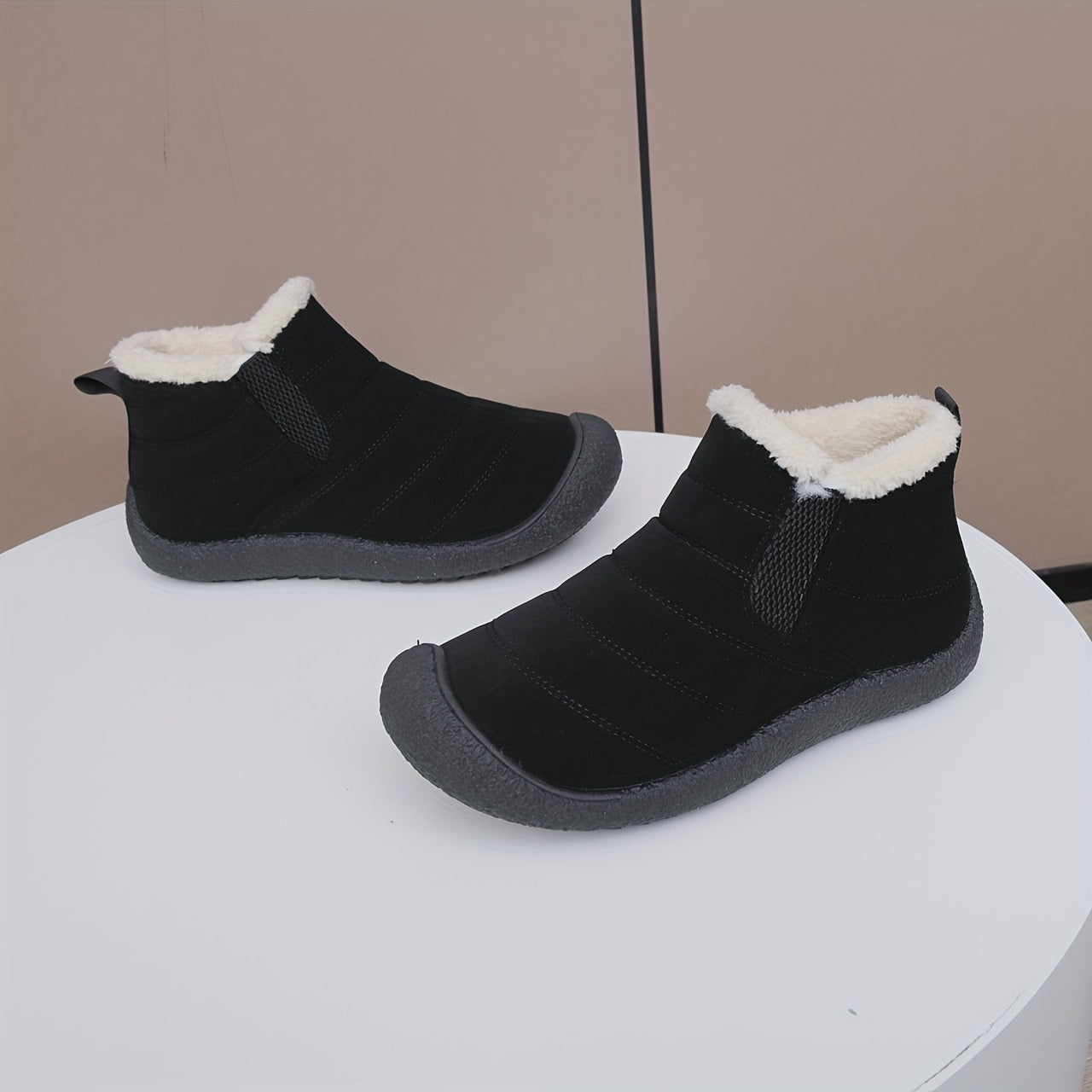 Women's Solid Snow Boots Plush Lined Slip On Winter Non Slip Boots