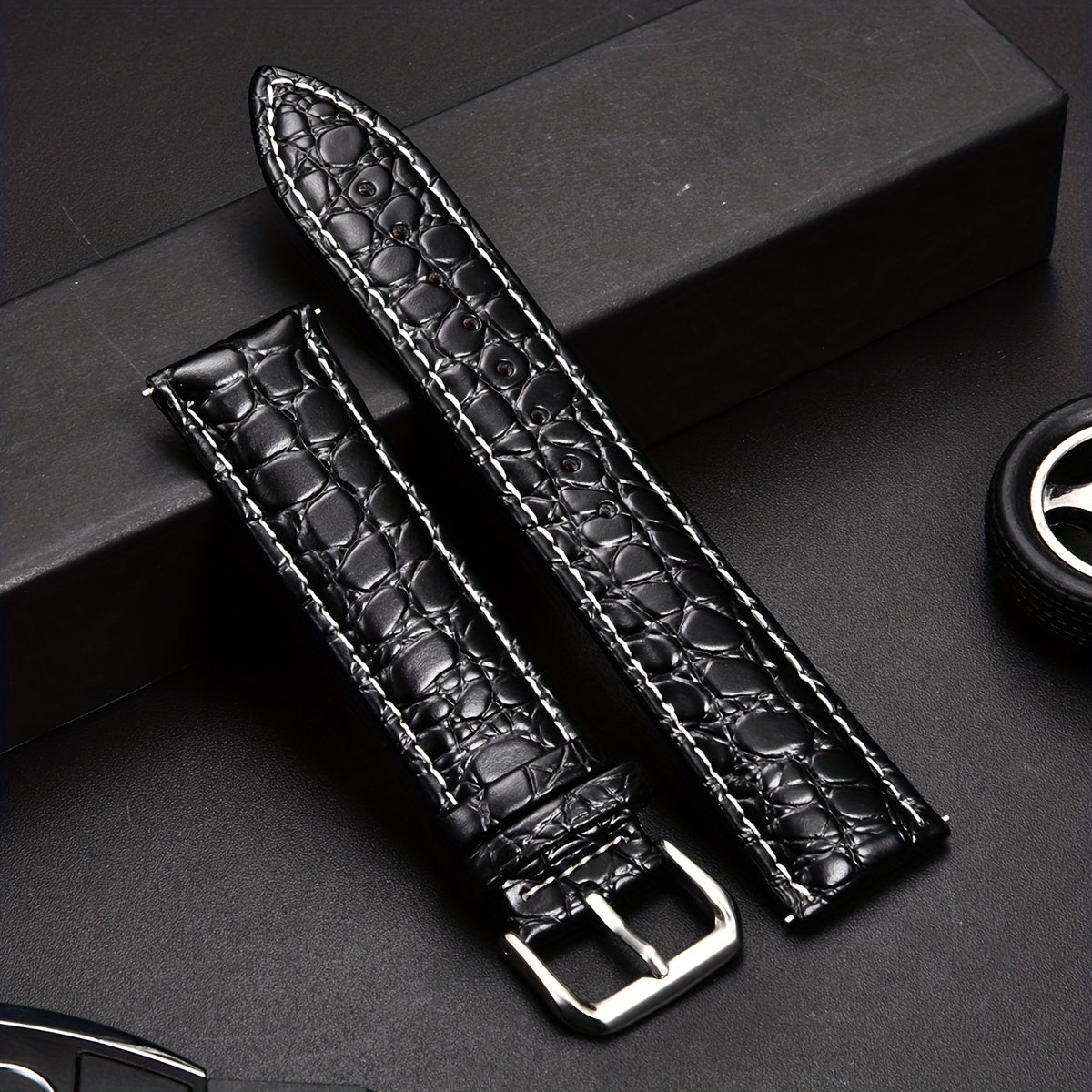 Crocodile Textured Leather Pin Buckle Strap 16-24mm