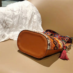 Casual Hand Woven Crossbody Straw Bag Women Retro Rattan Beach Tassel Messenger