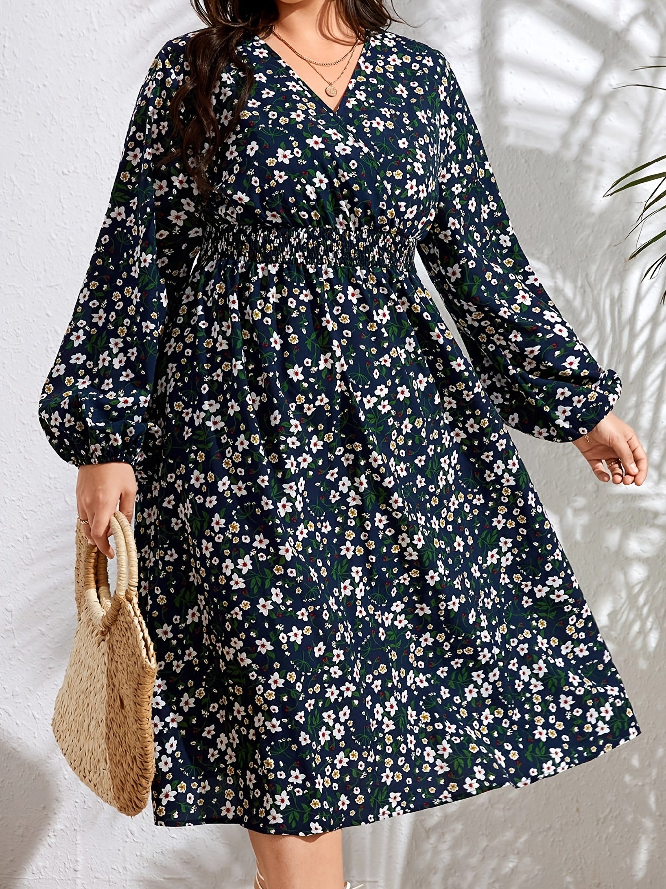  Ditsy Print Lantern Sleeve Midi Dress