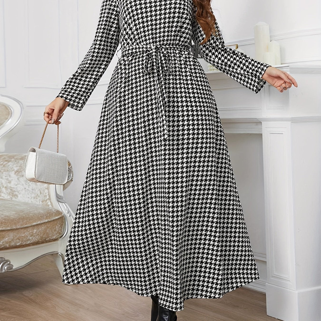 Women's Plus Houndstooth Long Sleeve Belted Dress