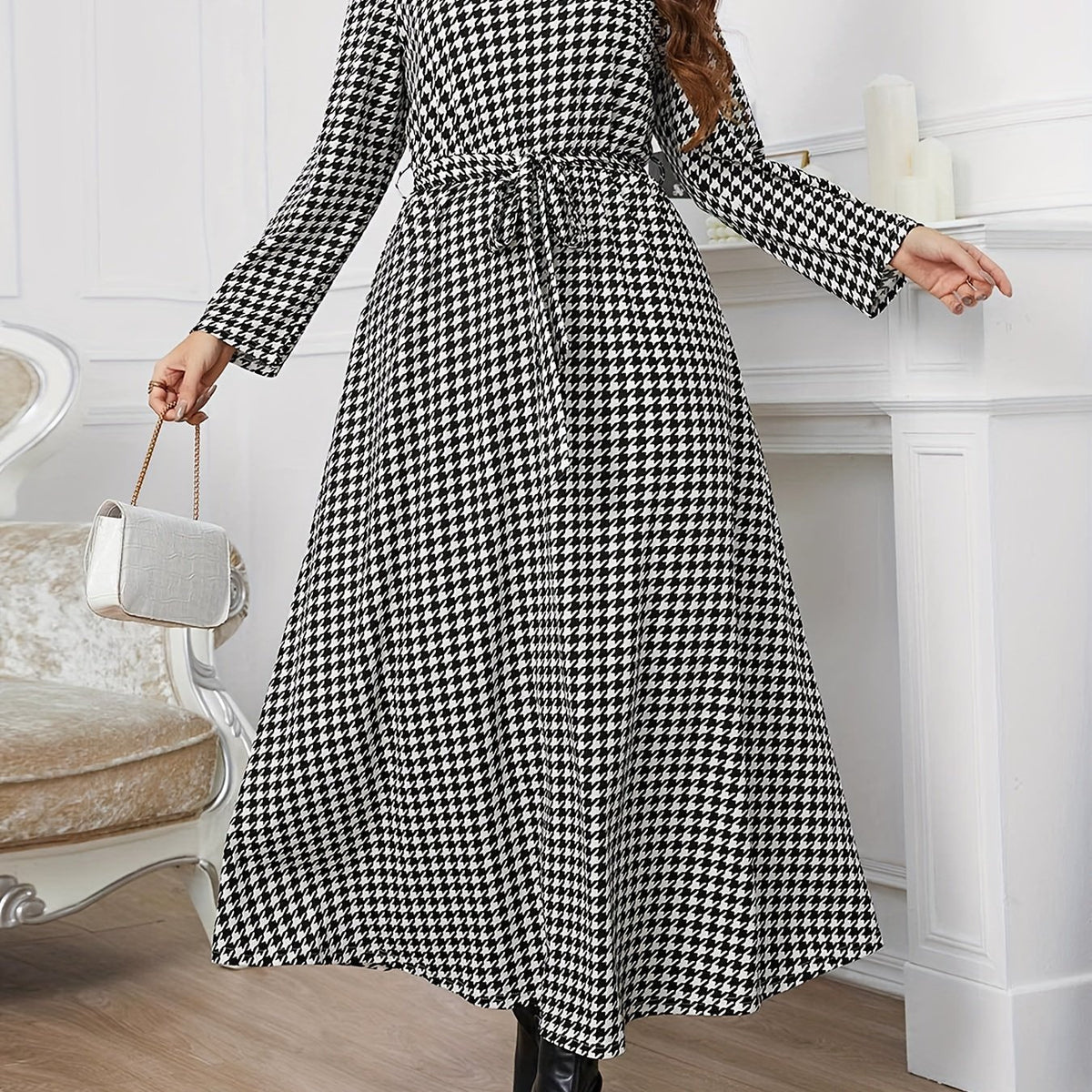 Women's Plus Houndstooth Long Sleeve Belted Dress