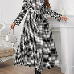 Women's Plus Houndstooth Long Sleeve Belted Dress