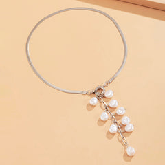 Elegant Faux Pearl Pendant Necklace