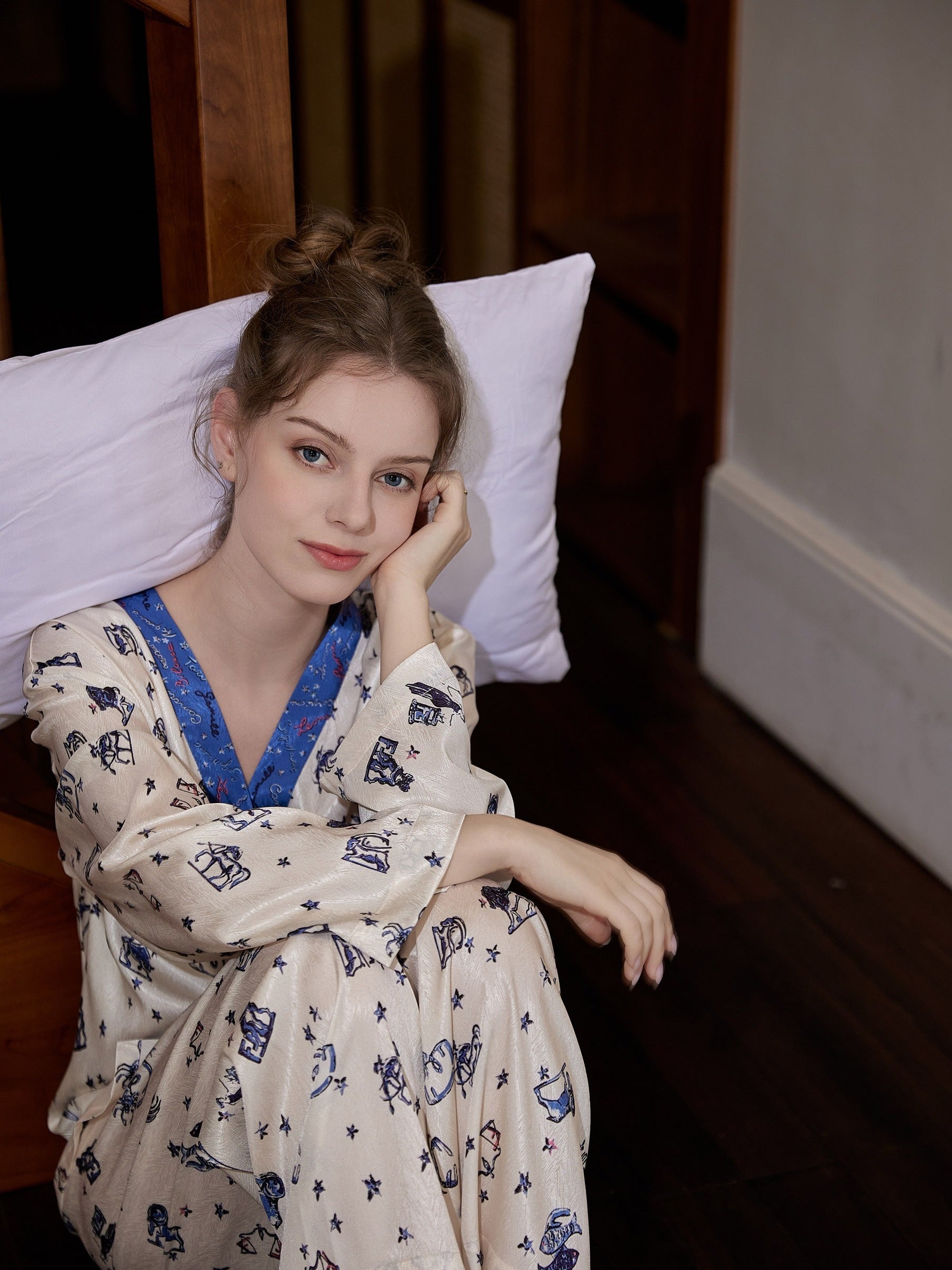 Constellation Print Pajama Set Long Sleeve Top & Elastic Waistband Pants