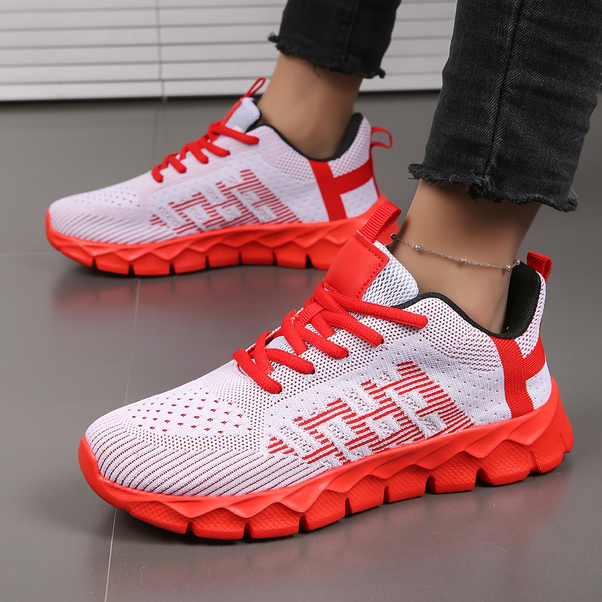 Breathable Flying Woven Running Shoes Wear Resistance Non Slip Sneakers