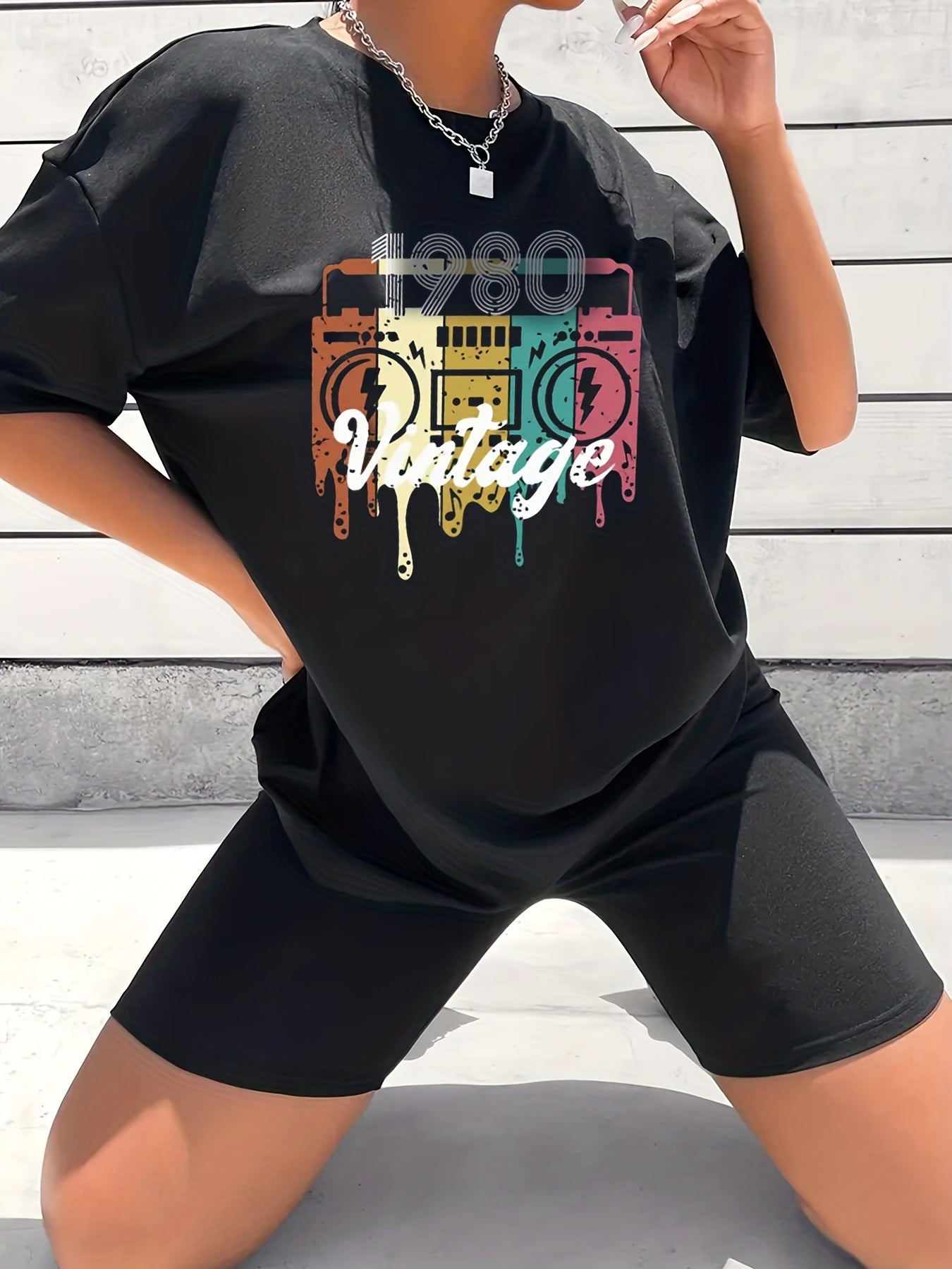Vintage Letter Graphic T-shirt & Solid Shorts Set Women's Active