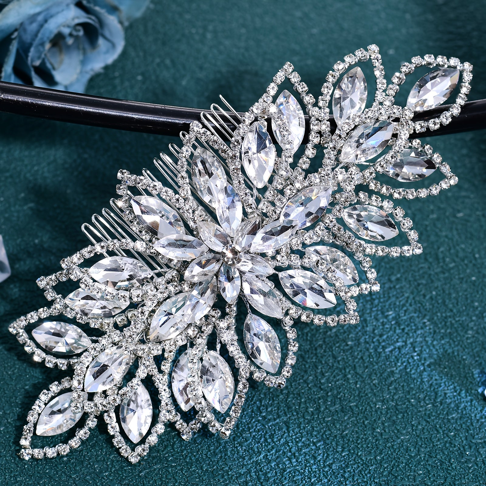 Sparkling Rhinestone Bridal Hair Comb for Weddings