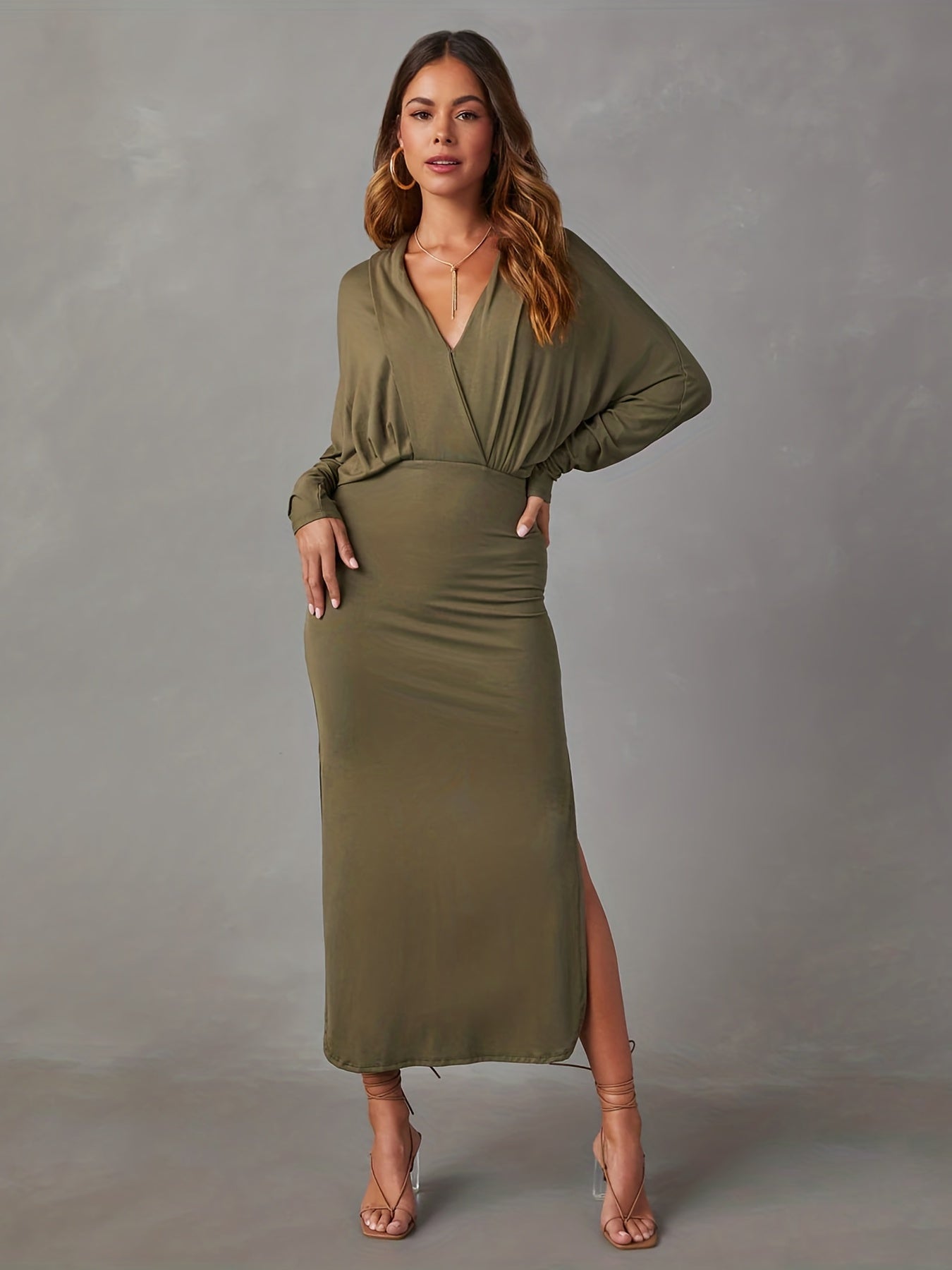 Solid Batwing Sleeve V Neck Bodycon Midi Dress