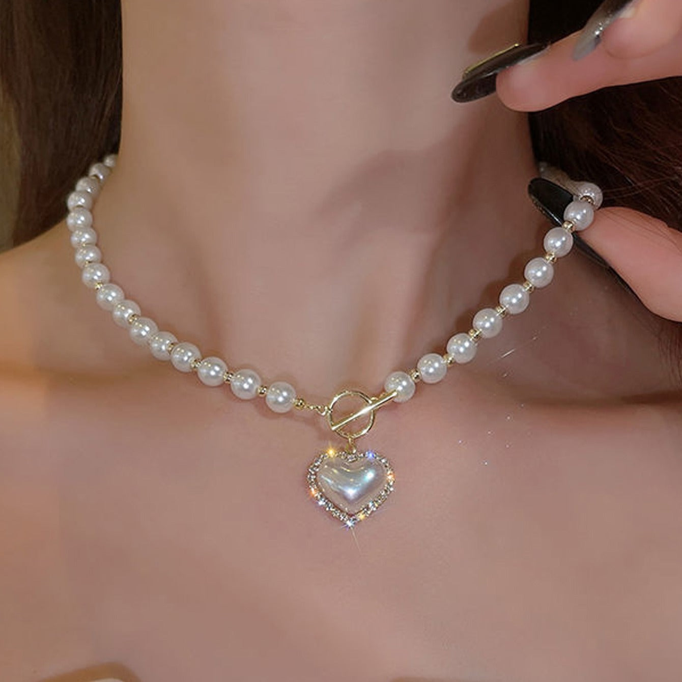 Faux Pearls Beads Necklace Heart Shape Pendant Lovely Neck Jewelry