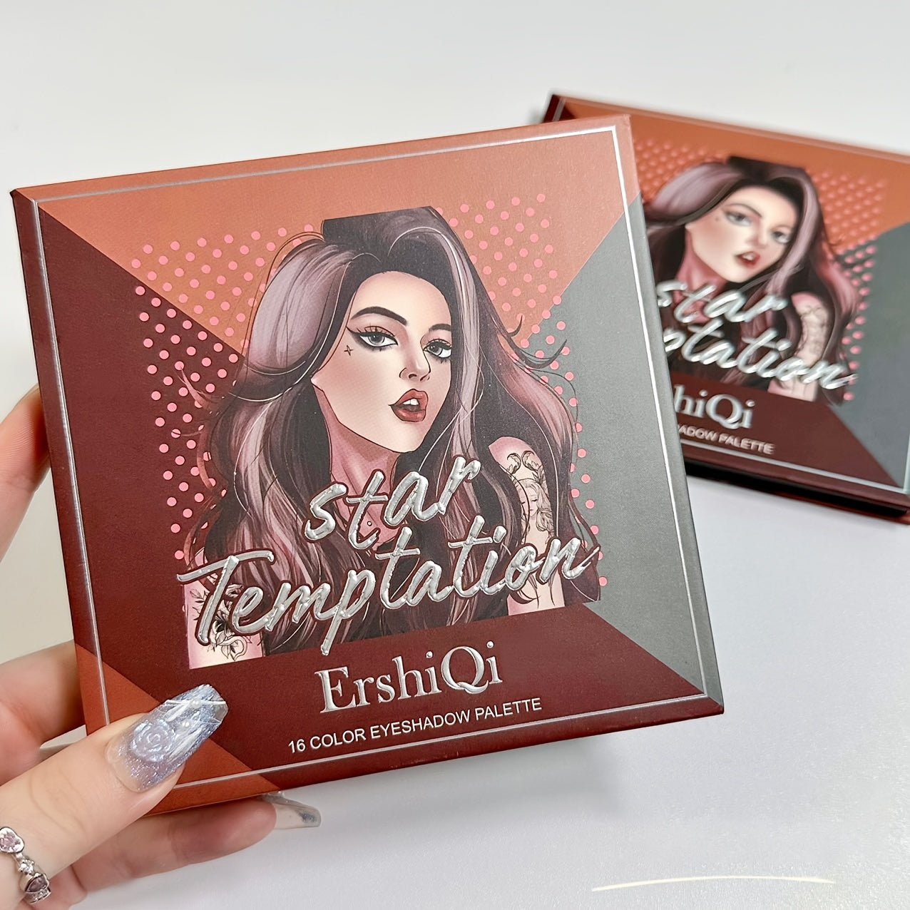 16 Shades Brown Golden Eyeshadow Palette for Daily Makeup