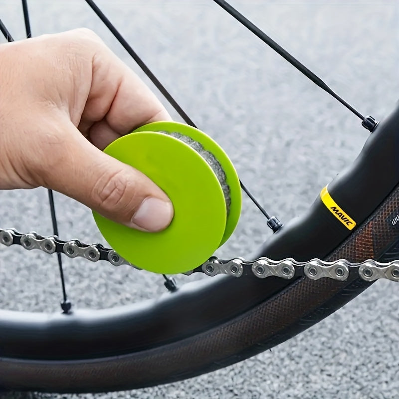 Portable Antirust Oiler Tool for Easy Bike Chain Maintenance