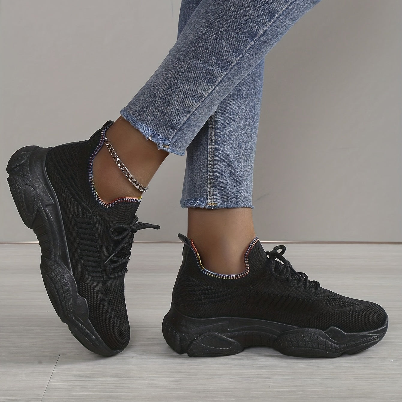 Women's Lace-Up Running Shoes Breathable Outdoor Sneakers
