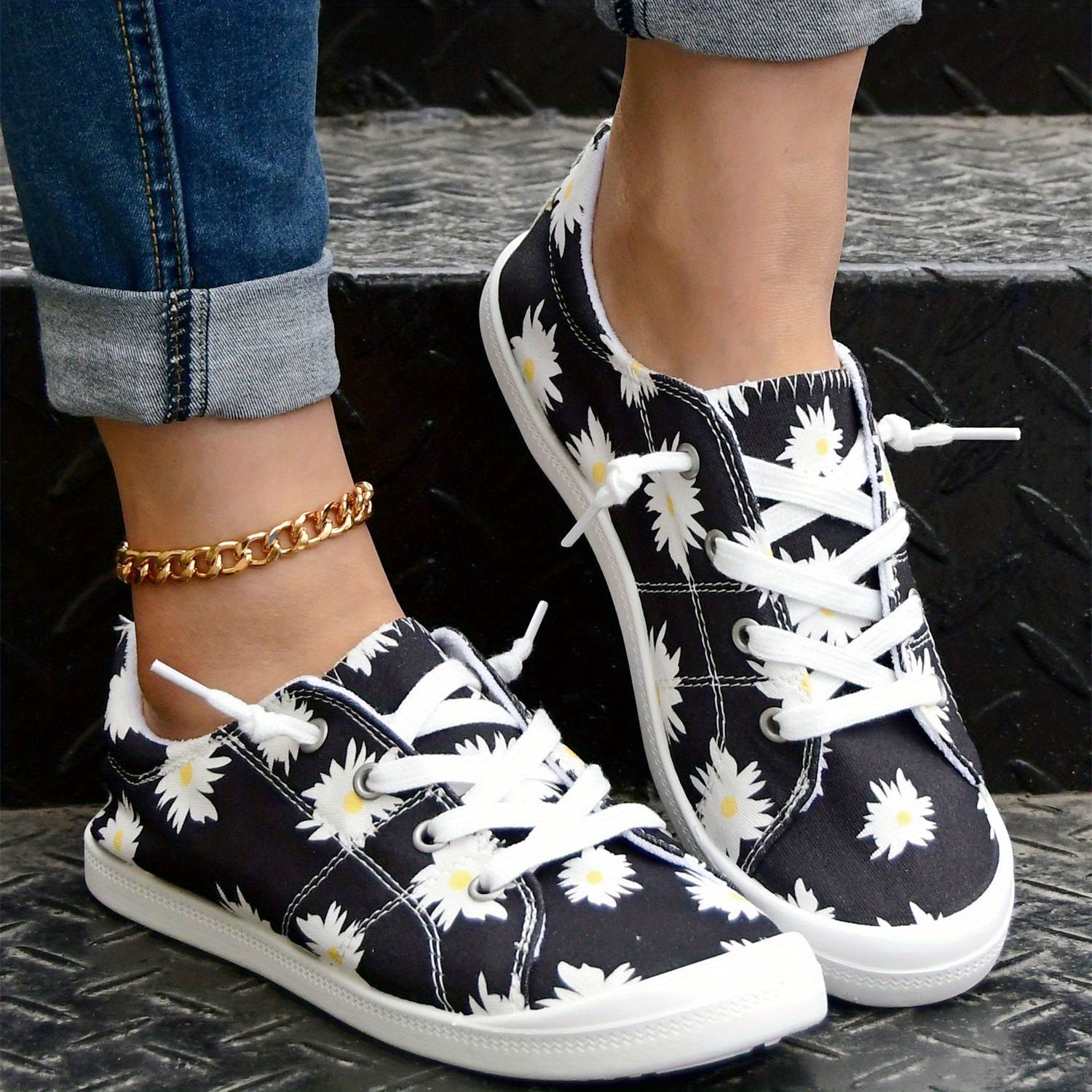 Women's Daisy Canvas Shoes Lace Up Sneakers Walking Flats
