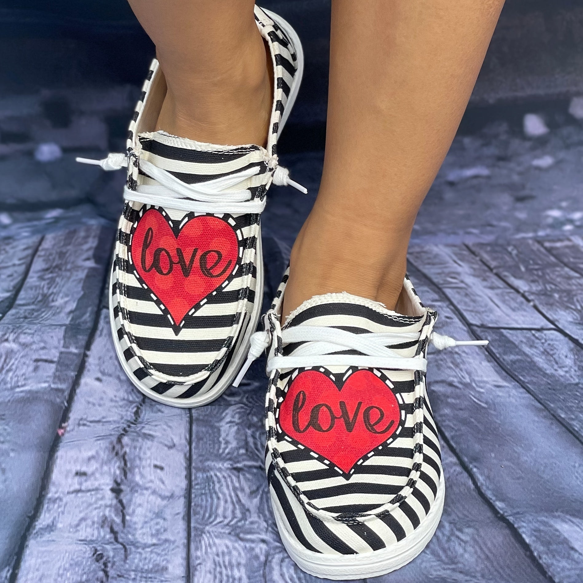 Women's Striped & Red Heart Pattern Boat Shoes