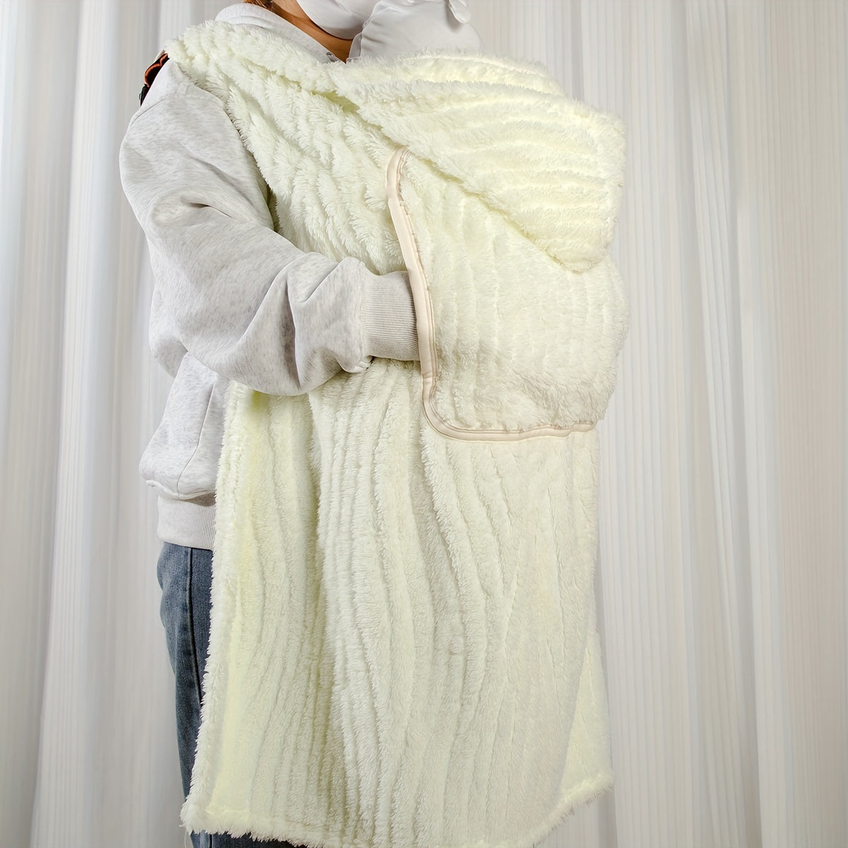 Autumn Winter Blanket Throw with Mom's Warm Pocket & Storage, Soft Cloth