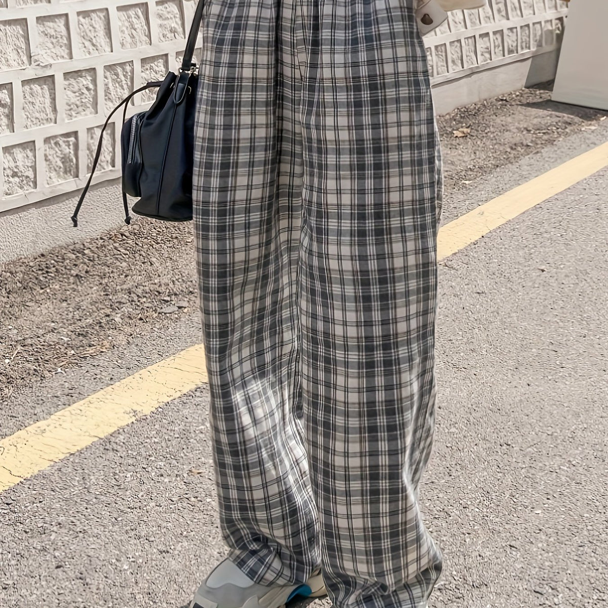 Women's Plus Plaid Wide Leg Trousers With Pockets
