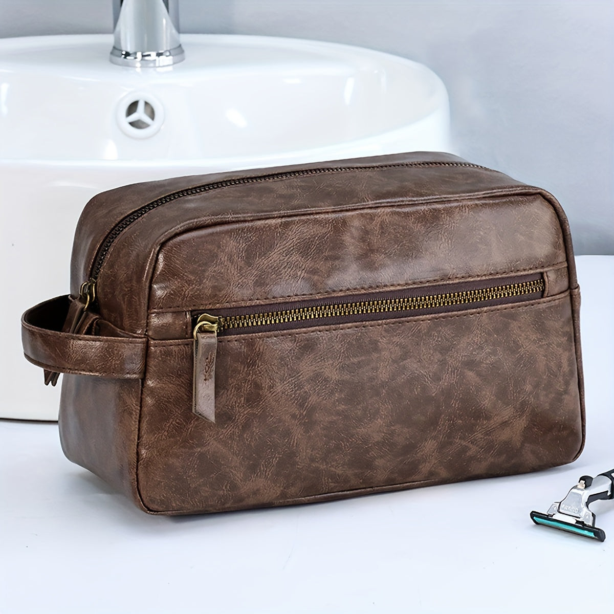 British Style Men's Cosmetic Bag Travel Toiletry PU Leather Bathroom Kit