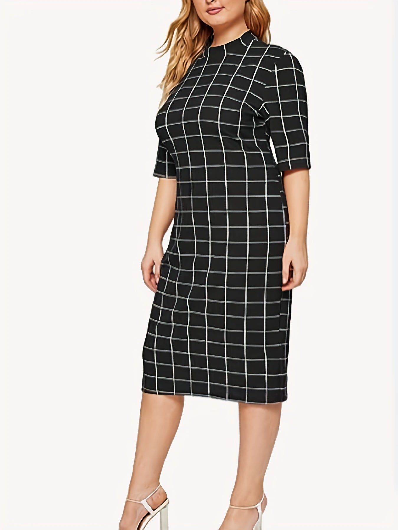  Grid Print Half Sleeve Round Neck Slim Fit Knee Length Dress