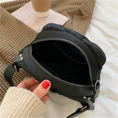 Quilted Crossbody Bag Women Winter Trends Smart Phone Essential Nylon