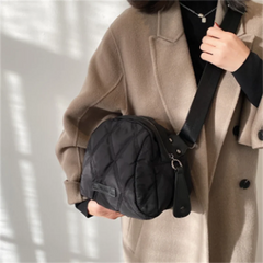 Quilted Crossbody Bag Women Winter Trends Smart Phone Essential Nylon
