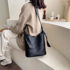 Vintage Women's Bucket Bag Wide Strap Crossbody Tote