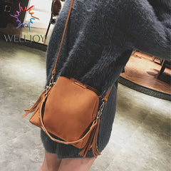 Vintage Tassel Messenger Bag High Retro Shoulder Bag Crossbody Bag Tote