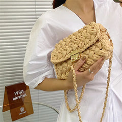 Hand-Woven Chain Messenger Bag Solid Diagonal Design