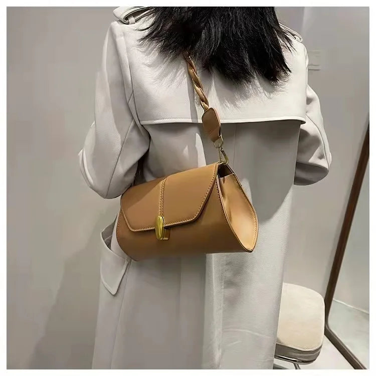 Retro Messenger One-Shoulder Bag