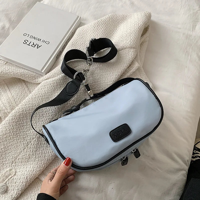 Sports Lightweight One-shoulder Casual Bag Small Square Bag