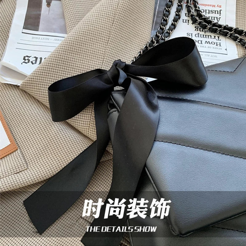 Spring V-Shape Embroidered Handbag
