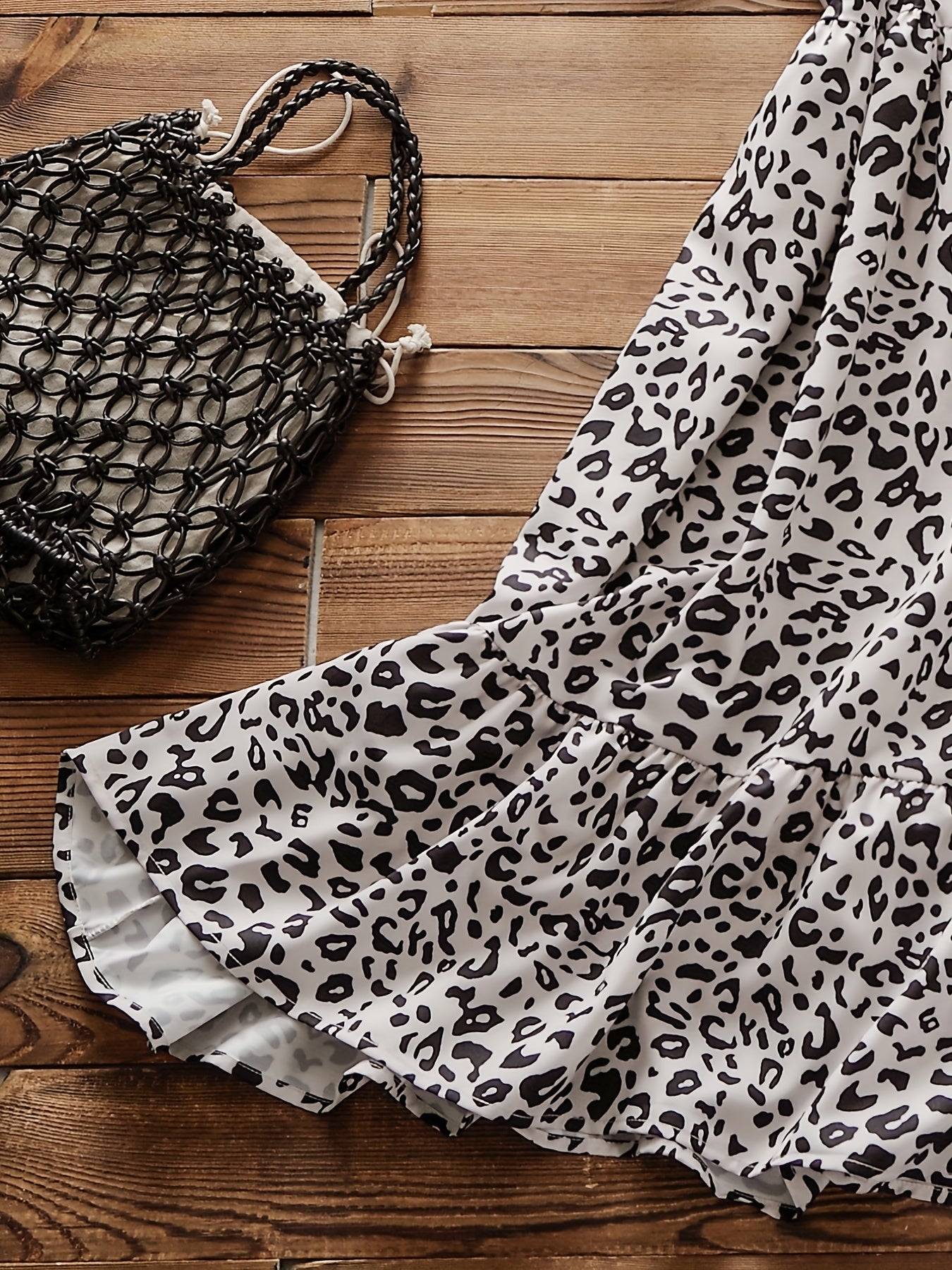  Leopard Print Cold Shoulder Round Neck Smock Dress