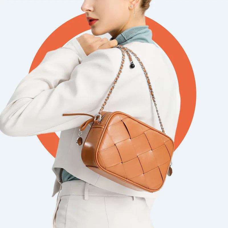 Stylish Chain Rhombic Woven Shoulder Bag