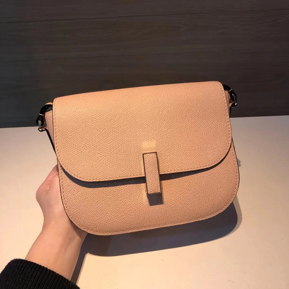 Temperament Top Cowhide Women's Shoulder Bag