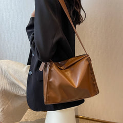 Soft Leather Women Bag Elegant Messenger Bag