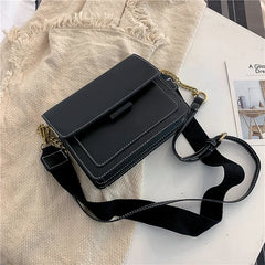 PU Leather Wide Shoulder Strap Cross Bag with Chain
