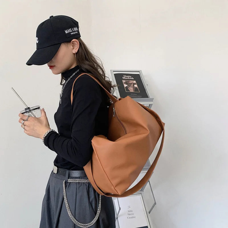 Minimalist Women's Bucket Messenger Bags Large Capacity Shoulder Bags