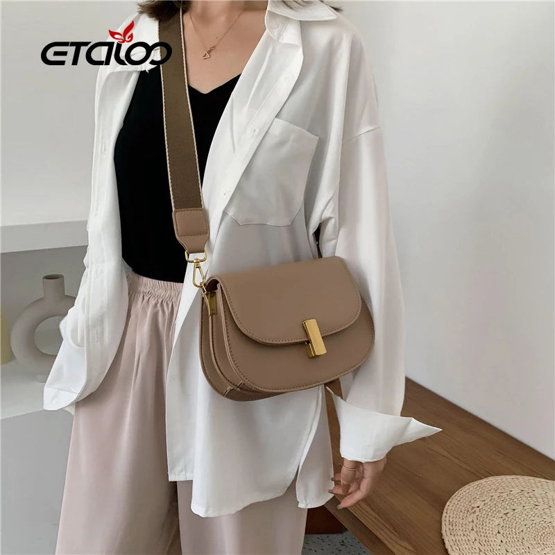 Soft Leather Women Clutch Bag with Chain Shoulder Strap